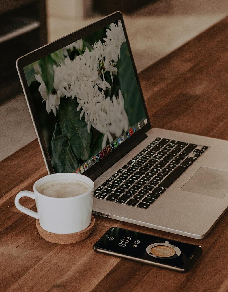 10 Coffee-Themed Phone & Desktop Wallpapers